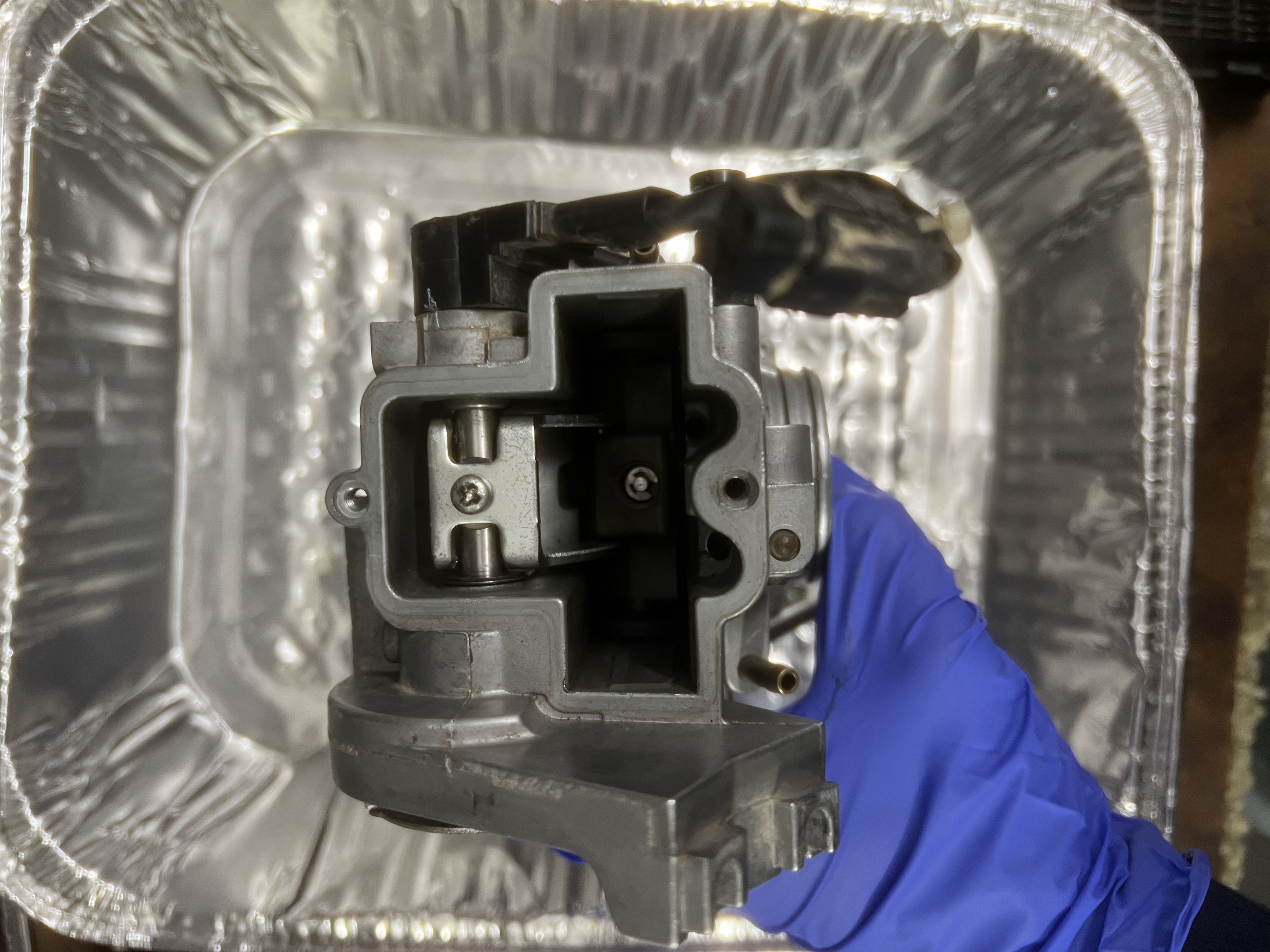 2005 Honda CRF 450 carburetor top